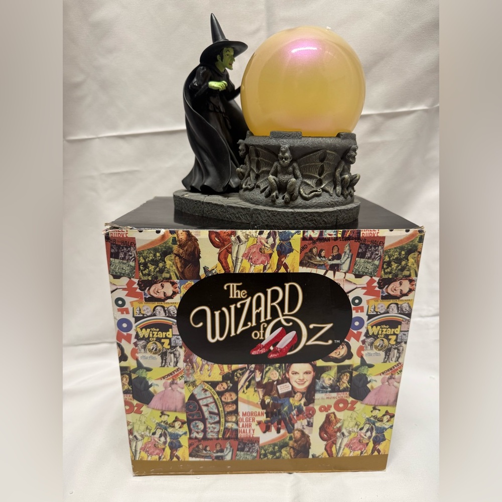 Wizard of Oz Wicked Witch Crystal Ball Coin Bank w/Box